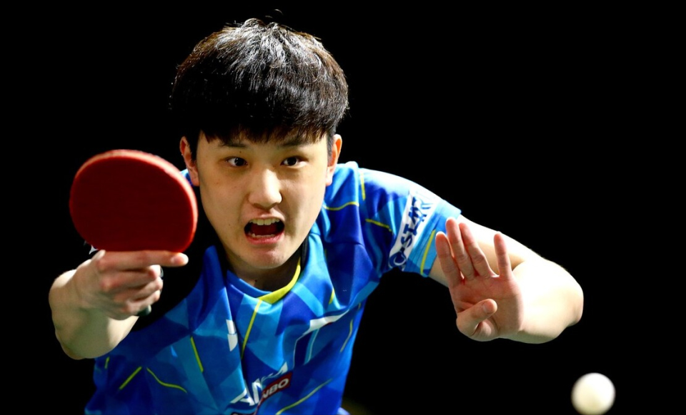 包含奥地利乒乓球队逆转英国乒乓球队，奥恰洛夫关键制胜的词条