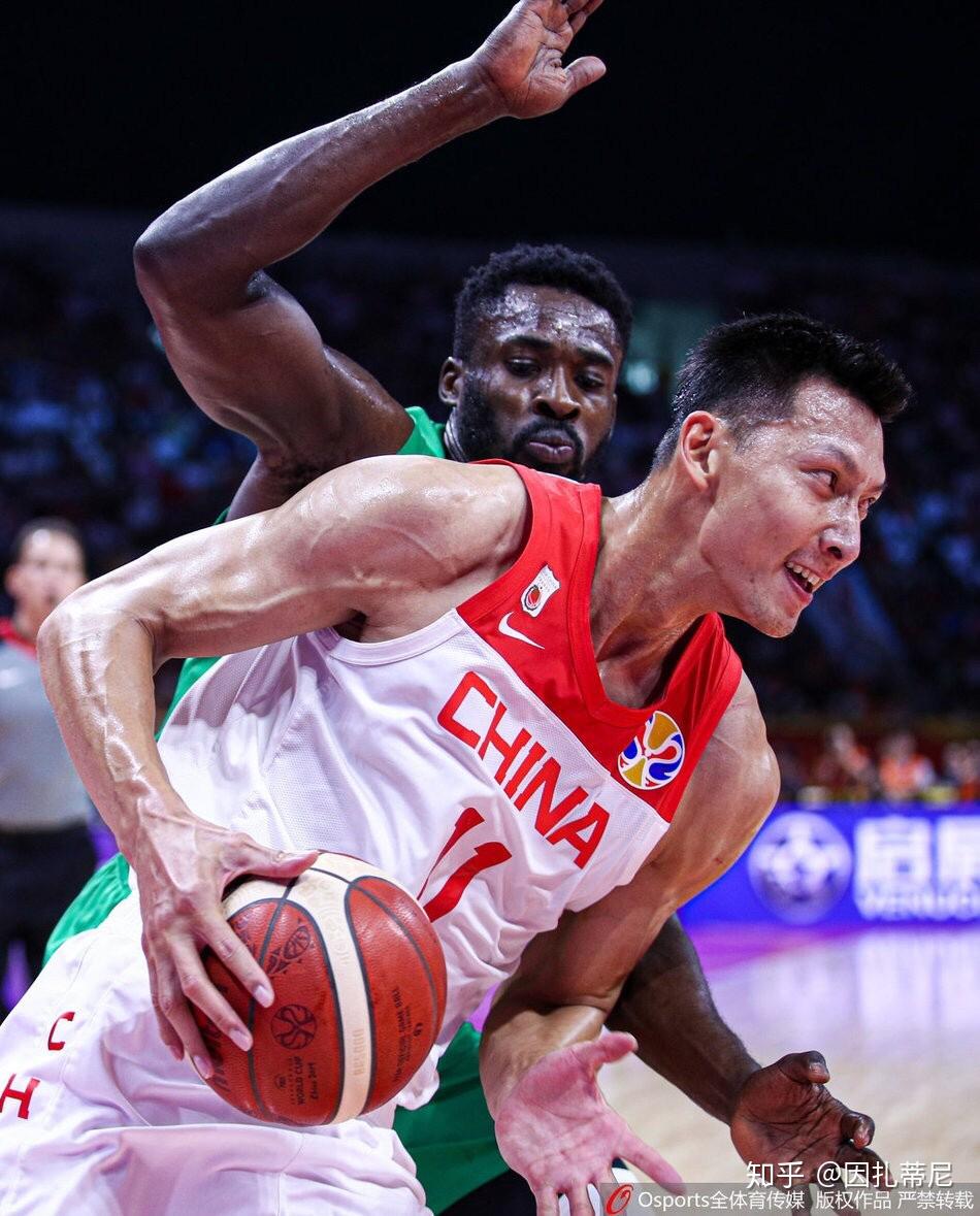 尼日利亚男篮翻盘巴西男篮，莫里斯三分雨点燃全场