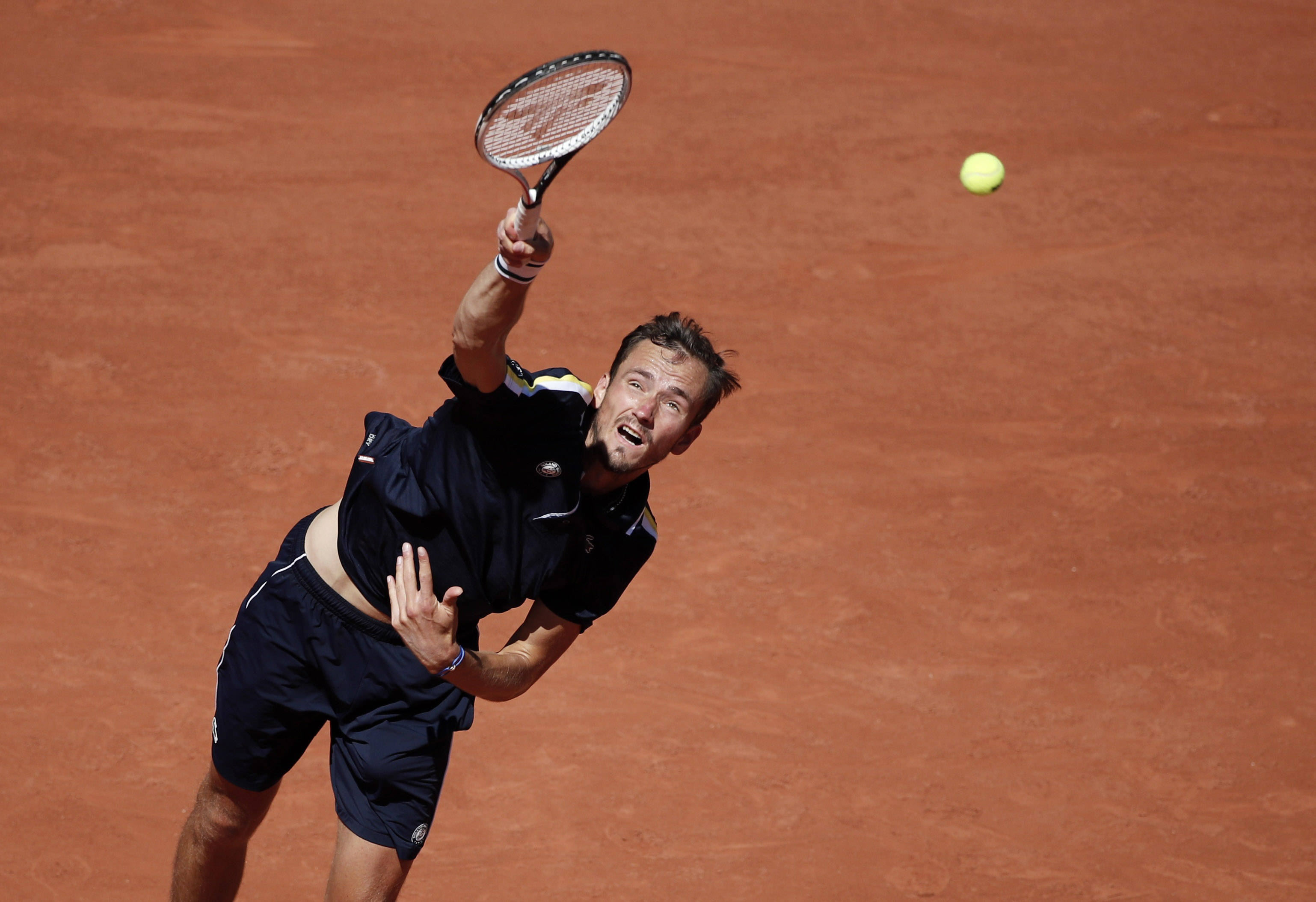 澳大利亚网球队险胜西班牙网球队，梅德韦杰夫惊艳世界