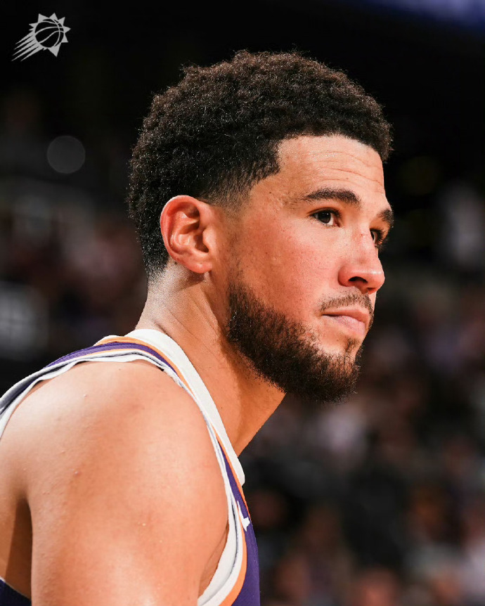 澳大利亚男篮逆转雷霆，布克送出助攻