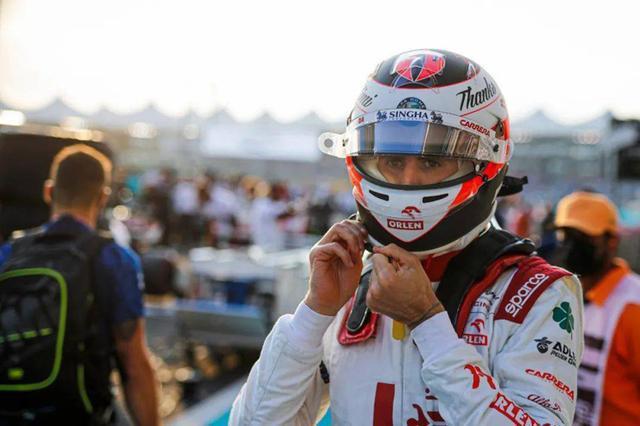 雷诺车队绝杀红牛车队，周冠宇扛起全队