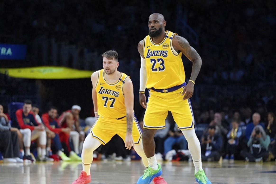 公牛横扫爵士,东契奇带队取胜 公牛横扫爵士,东契奇带队取胜