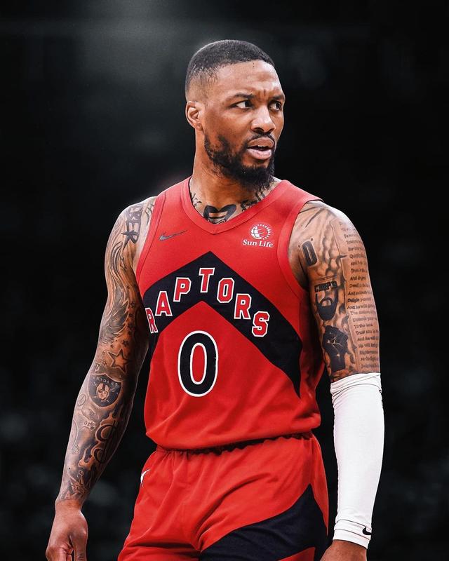 新疆队鏖战热火,利拉德惊艳四座 新疆队鏖战热火,利拉德惊艳四座