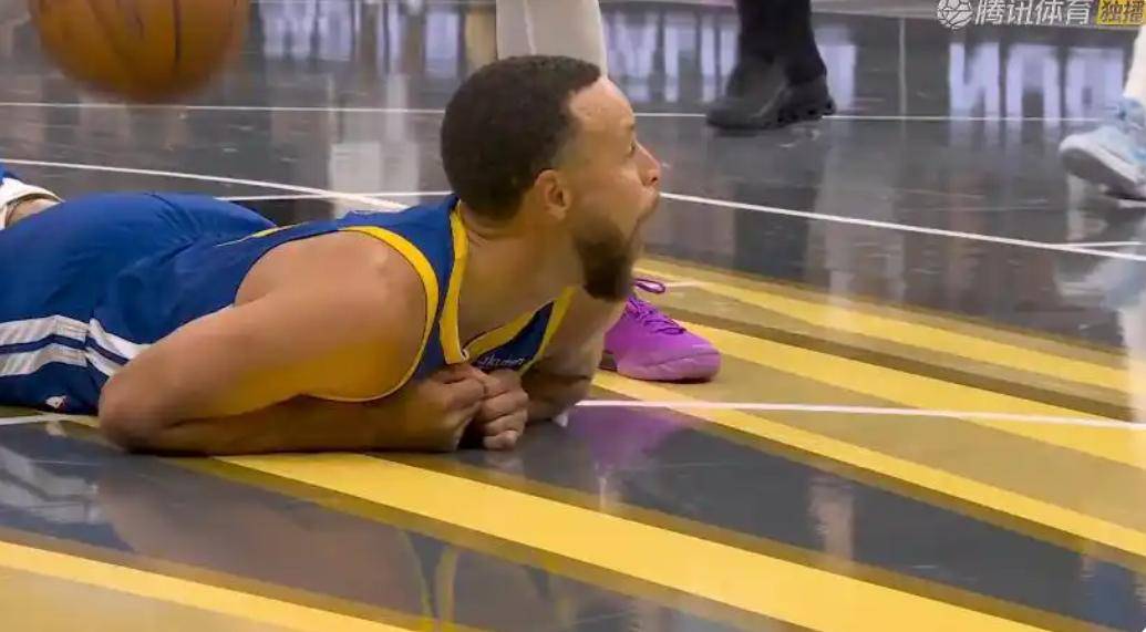 雷霆鏖战76人,库里高光表现 雷霆鏖战76人,库里高光表现