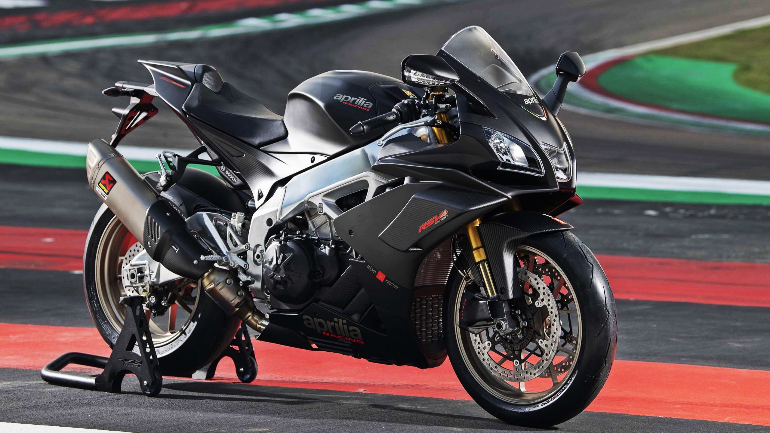 欧冠之夜巴雷拉爆发击碎太极虎，国际米兰用意大利节奏终结韩国式狂飙